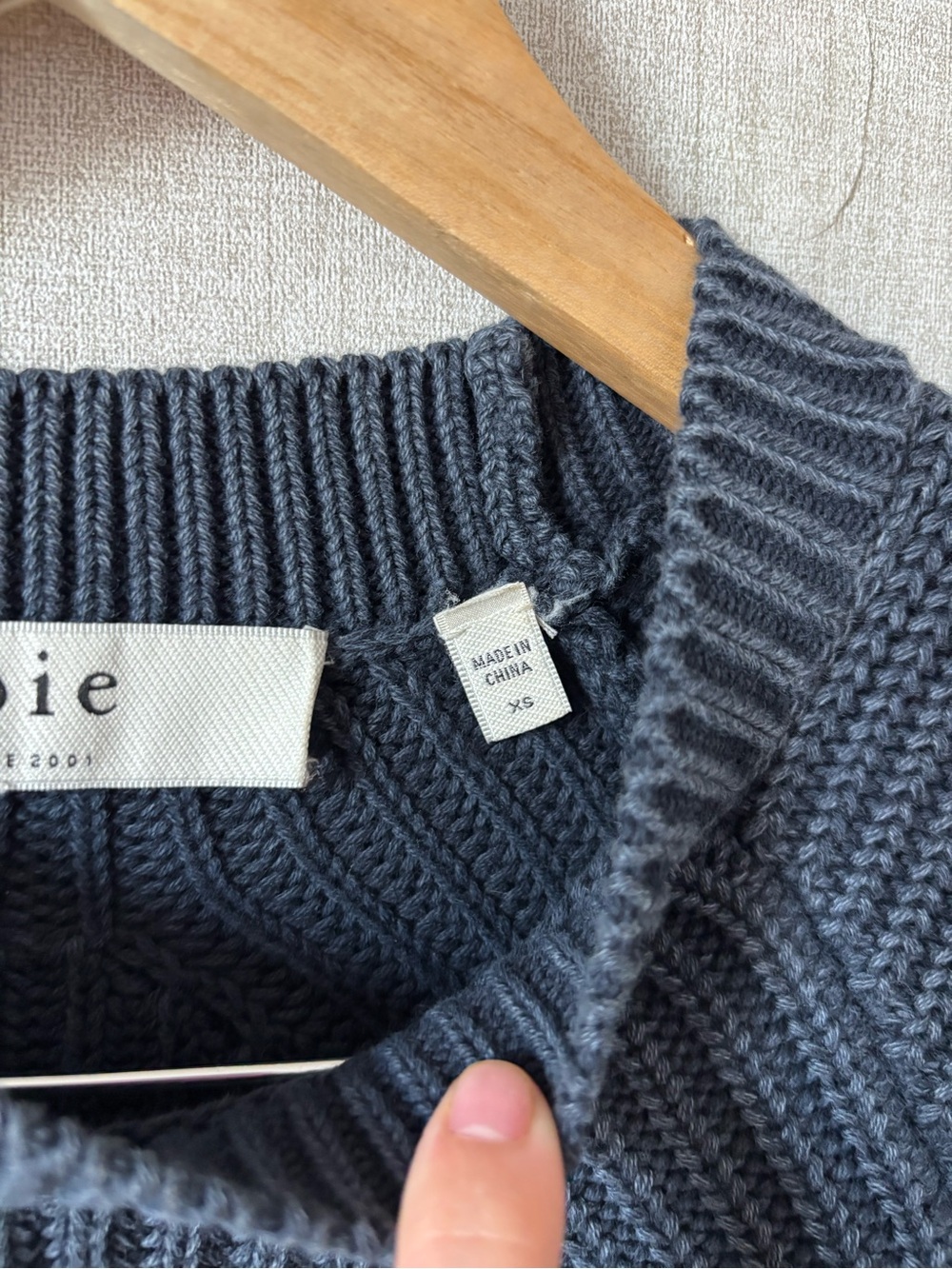 Joie navy blue Short-Sleeve Ribbed Crew Sweater 100% cotton - Picture 2 of 6